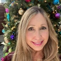 california_dddreams' Offline Chat Room