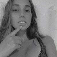 onlytaylorrose's Offline Chat Room