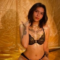 CloePerson webcam model