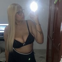 sexy_ladies_1 webcam model