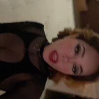 Michelle_duran's Offline Chat Room