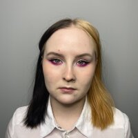 PatsyyAbree's Offline Chat Room