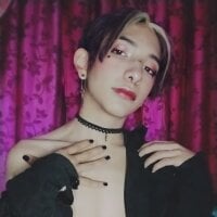 Luna_purplee's Avatar Pic