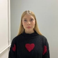 LindaMooree's Offline Chat Room