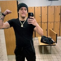 AmericanMusclee webcam