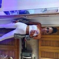 kendall_ebony_'s Offline Chat Room