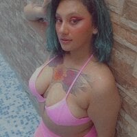 Mila_nixon02