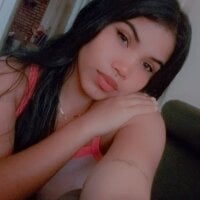 Isabella1_b_ webcam model