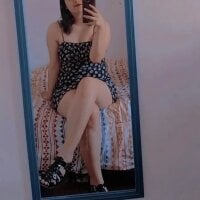 Gorditacaliente27 webcam model