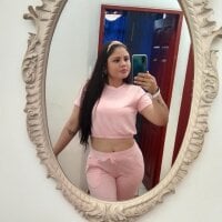 chela26x's Offline Chat Room
