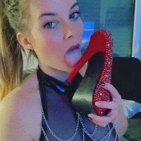 newMichelle naked stripping on cam for live sex video webcam chat