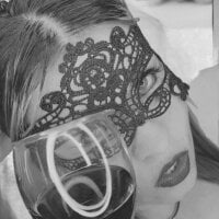 Luna_monro webcam model