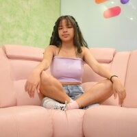 IsabellaaSaenz's Profile Pic