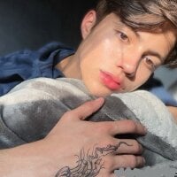 luffy_monkey25 webcam