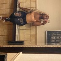 modestmodesty21 Adlı Modelin Çevrimdışı Sohbet Odası