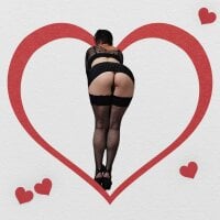 LaraFeetFantasy's Offline Chat Room