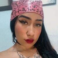 Zara_Blasse webcam model