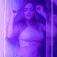 Fernandax08's Offline Chat Room