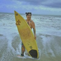 Juliietha_servas model avatar