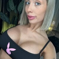 AudreyZanne webcam model