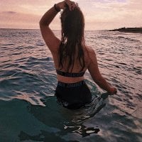 CarlaDreams' Offline Chat Room