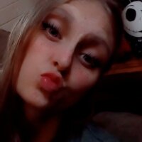 Djshordeeblood1993's Offline Chat Room