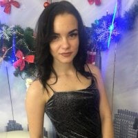 Karenn Adlı Modelin Çevrimdışı Sohbet Odası