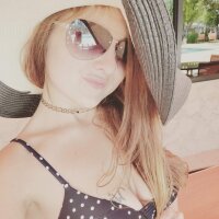 Monarchbeauty94 offline chatszobája