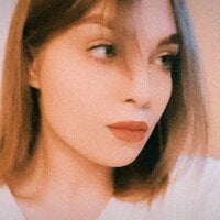 AgatheLavigne Adlı Modelin Çevrimdışı Sohbet Odası