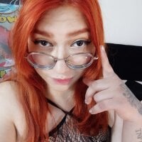 coralinee101_ webcam model