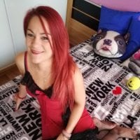 MandyMoore26's Offline Chat Room