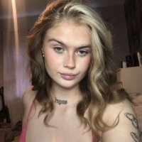 curvy_tiaa21 from Stripchat