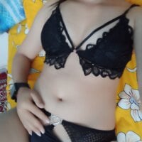 its_me_kiara webcam model