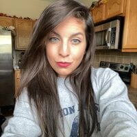tiffanypaigexo's Offline Chat Room