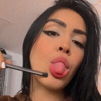 mia_miller18 offline chat-rom