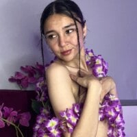 iris_diaz's Offline Chat Room