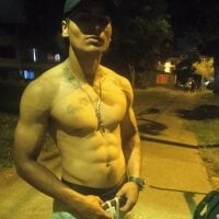 Santiago_tafur_'s Offline Chat Room