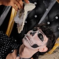 Milan_LewisS webcam model