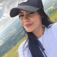 miss_luciana অফলাইন চ্যাট রুম