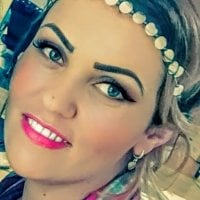 Angellawillsquirt's Offline Chat Room