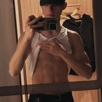 QYBOYS_001 webcam model