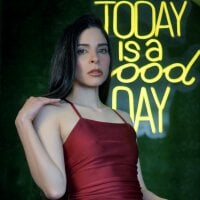 Roseshelbyy webcam model