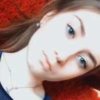 Sanisy_Kiska's Offline Chat Room