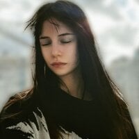KiraZephyr model avatar