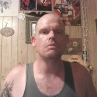 down4u2play's Offline Chat Room