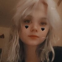 Sandy_candy69's Offline Chat Room