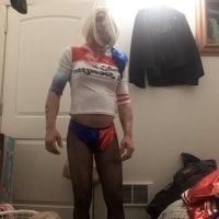 HarleyQuinn4545's Offline Chat Room