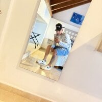 cococlio_couples_ from Stripchat