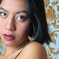 AnetteLyon's Offline Chat Room