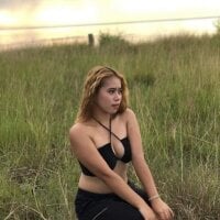 urdreamasian19 webcam model